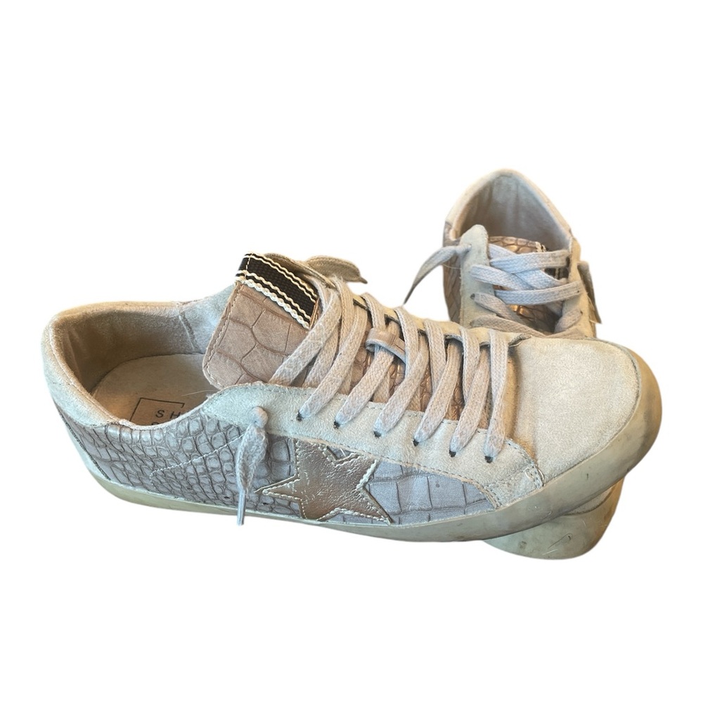 Shushop sneakers